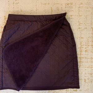Uniqlo fleece lined winter mini skirt
